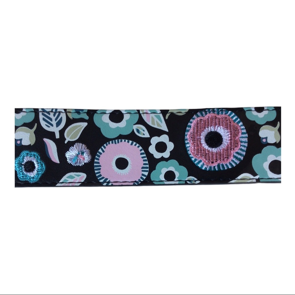 NEW! Libby Edelman Embroidered Floral Belt - Picture 2 of 7